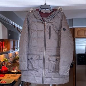 Eddie Bauer puffer coat